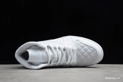 QUILTED AIR MID WHITE 1 JORDAN 1214